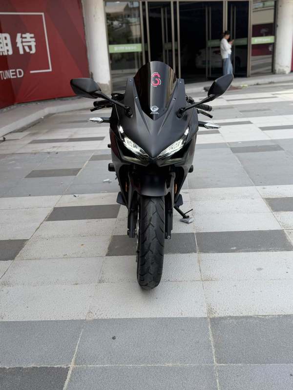 二手本田CBR400R