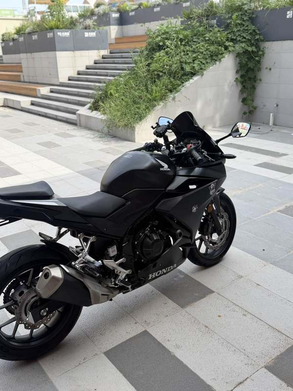 二手本田CBR400R