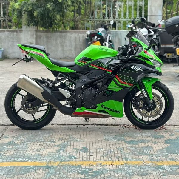 二手川崎ZX-4R