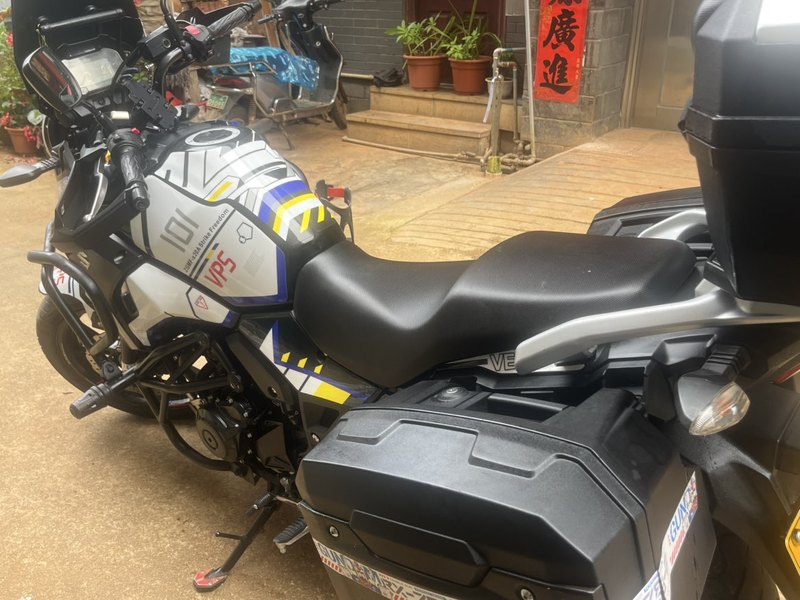 二手豪爵铃木DL250