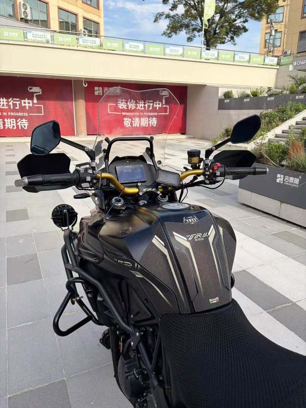 二手贝纳利TRK552