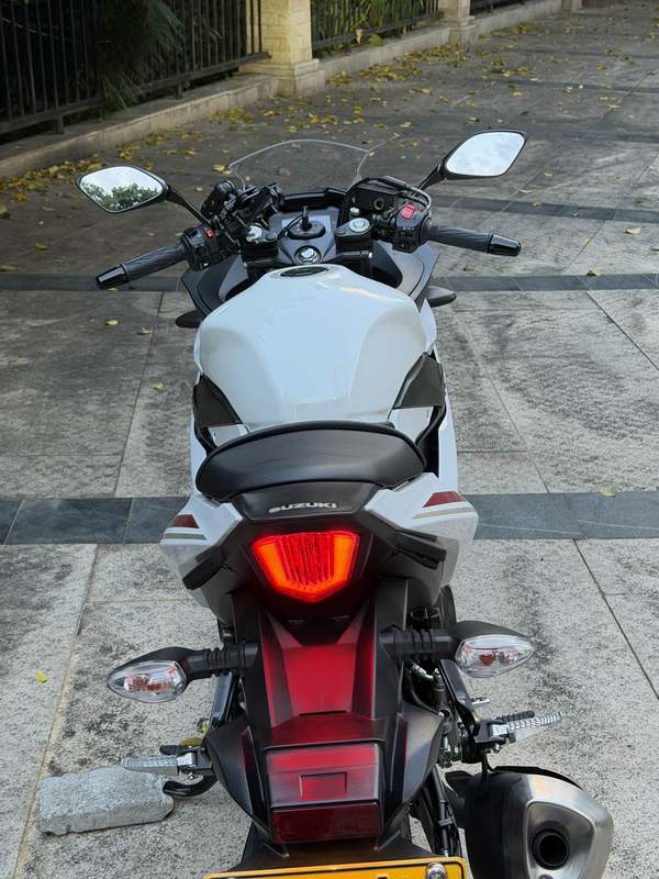 二手豪爵铃木GSX250R