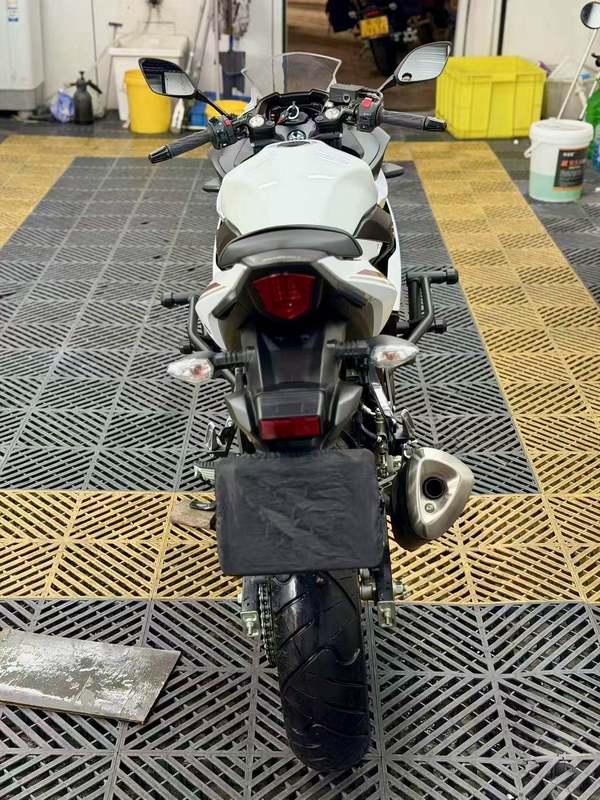 二手豪爵铃木GSX250R