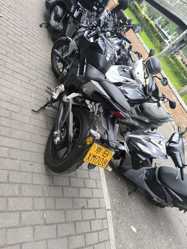 二手五羊本田CB190R 暴锋眼