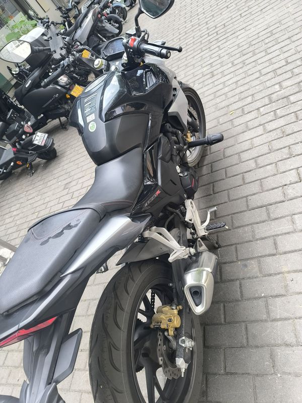 二手五羊本田CB190R 暴锋眼