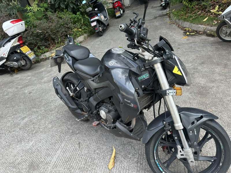 二手贝纳利小迅龙 BN150S