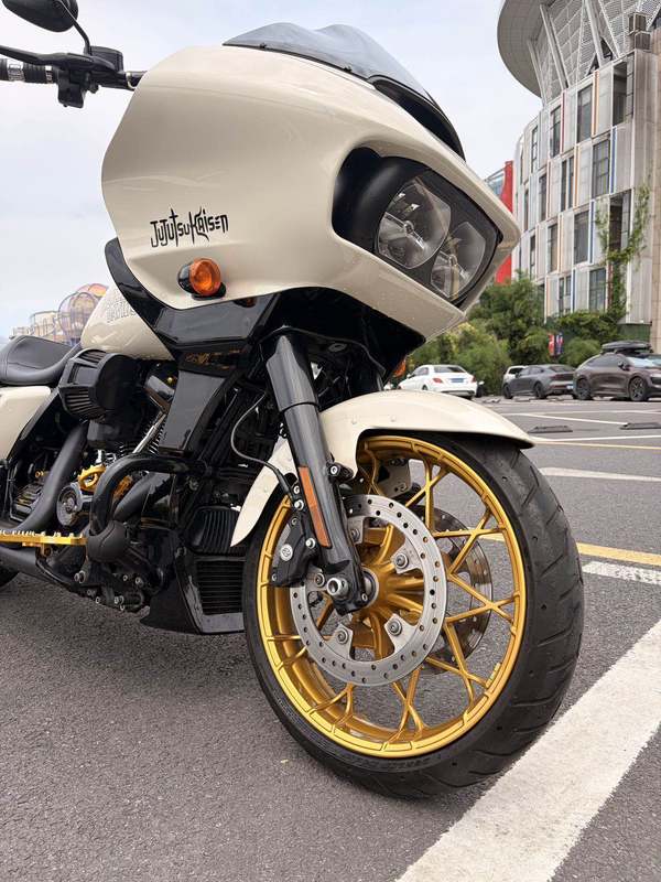 二手哈雷戴维森公路滑翔 Road Glide