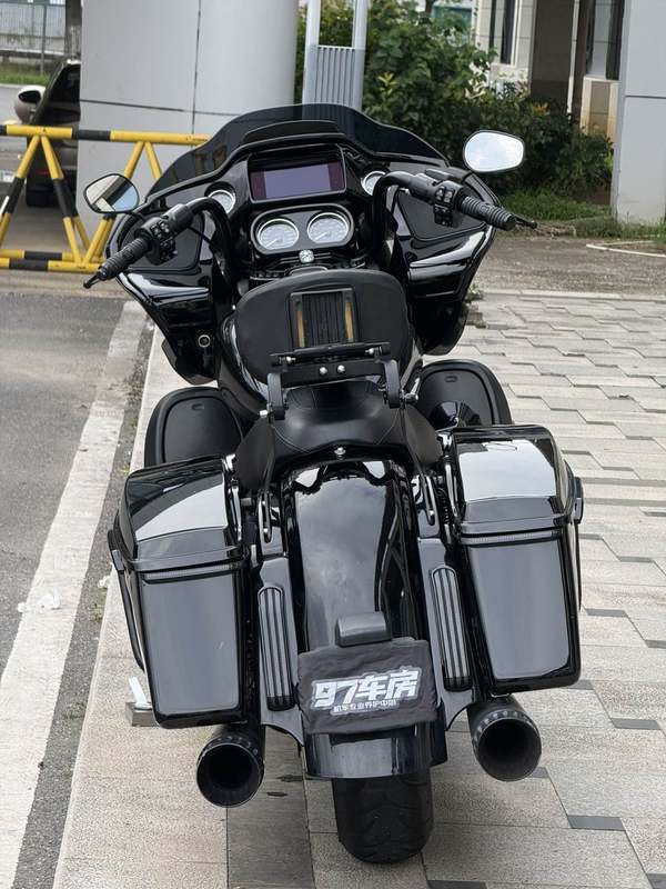 二手哈雷戴维森公路滑翔 Road Glide