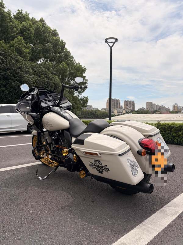 二手哈雷戴维森公路滑翔 Road Glide