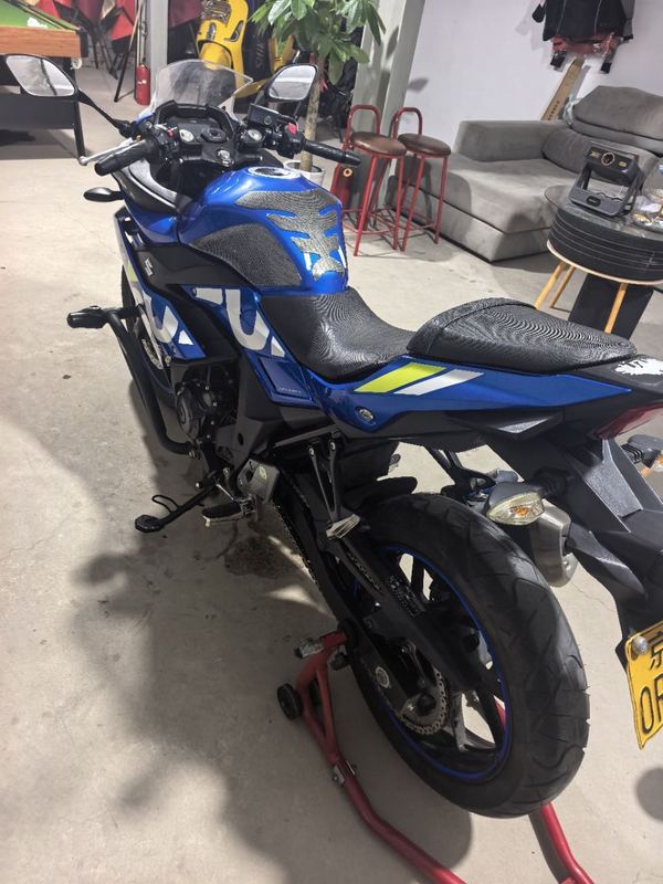 二手豪爵铃木GSX250R