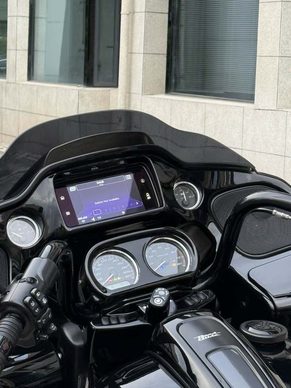 二手哈雷戴维森公路滑翔 Road Glide