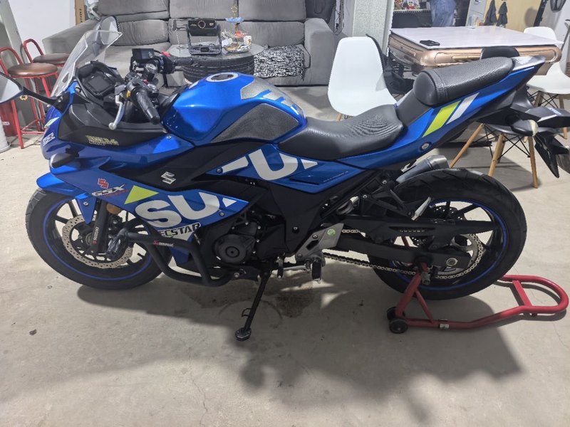 二手豪爵铃木GSX250R