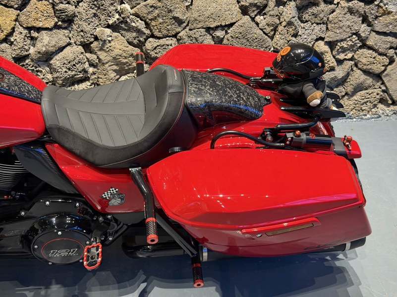 二手哈雷戴维森公路滑翔 Road Glide