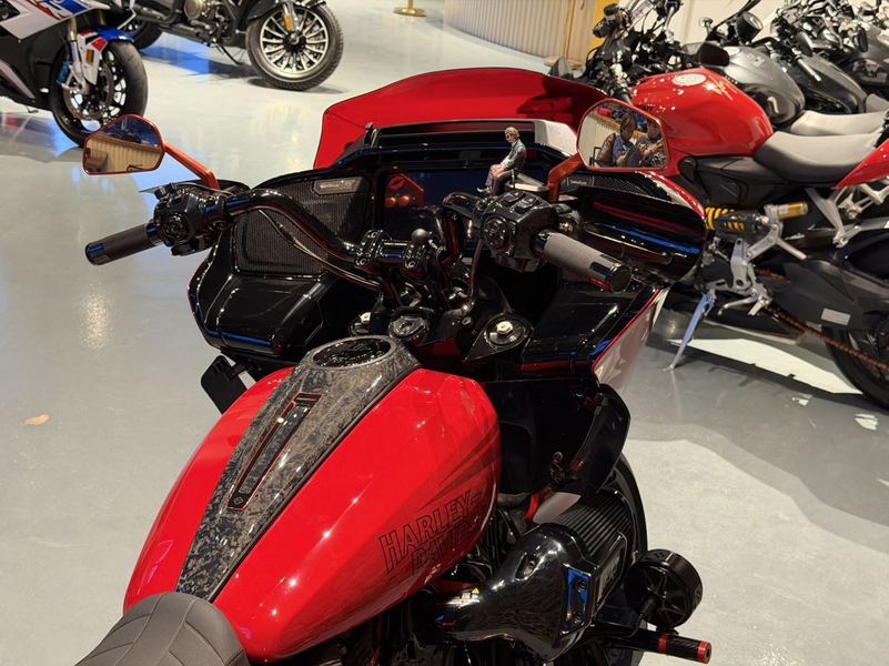 二手哈雷戴维森公路滑翔 Road Glide