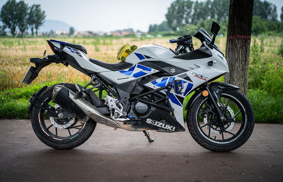 二手豪爵铃木GSX250R