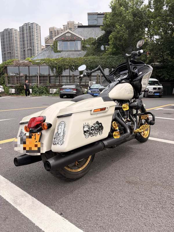 二手哈雷戴维森公路滑翔 Road Glide
