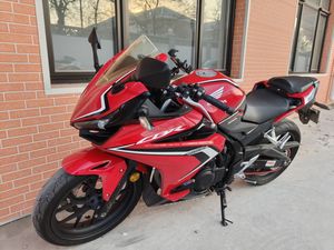 二手本田CBR400R