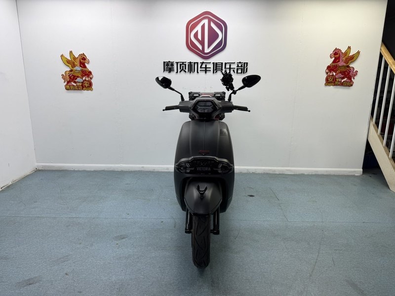 二手维多利亚Sixties 250Si