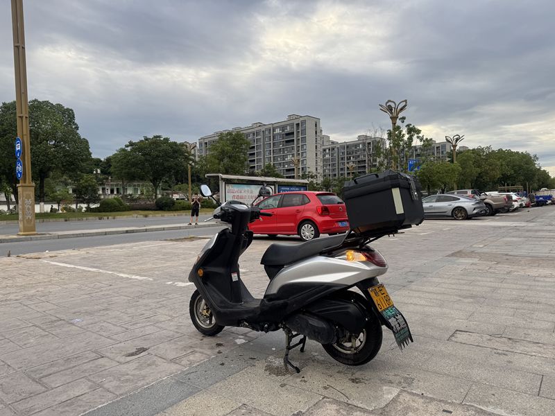 二手豪爵VF100