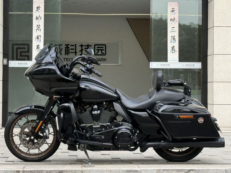 二手哈雷戴维森公路滑翔 Road Glide