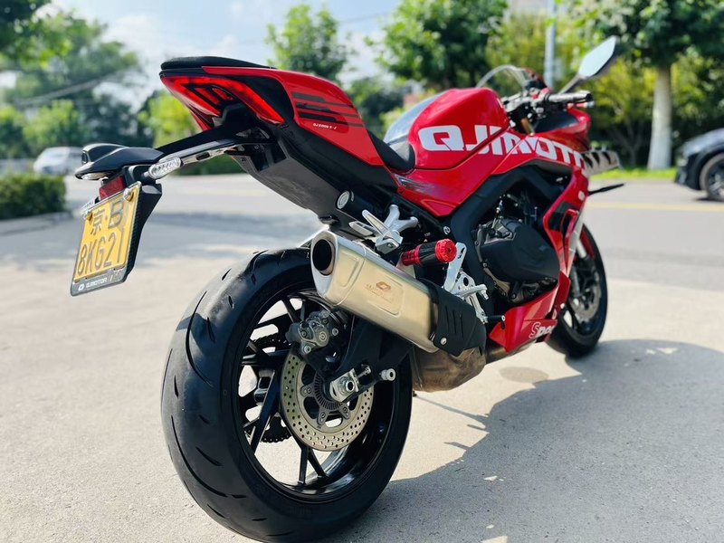二手QJMOTOR赛800