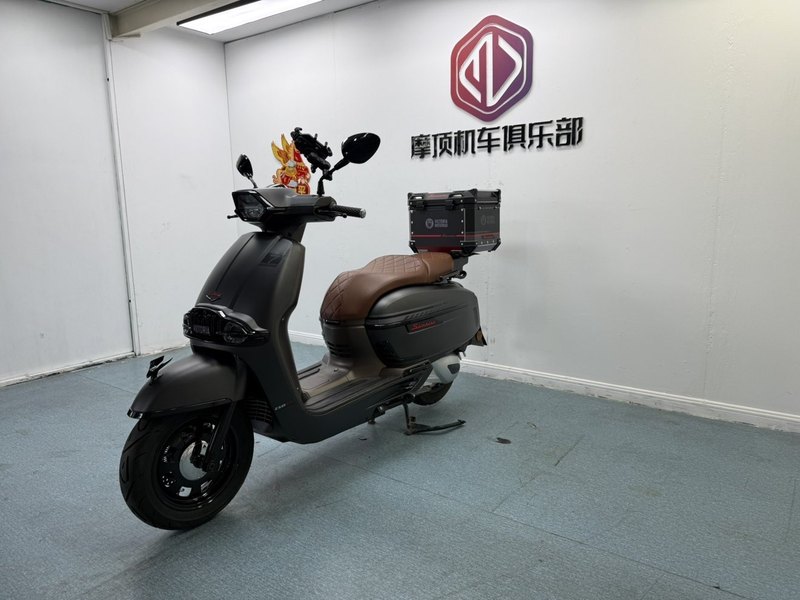 二手维多利亚Sixties 250Si