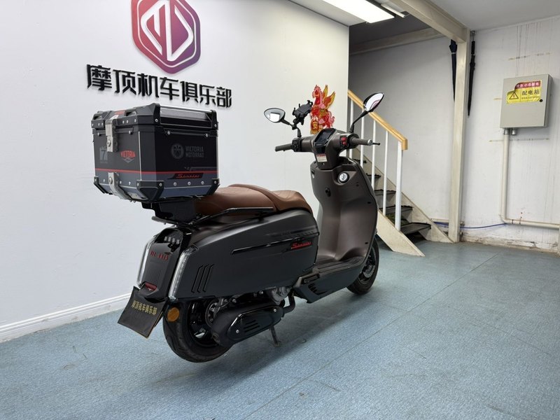 二手维多利亚Sixties 250Si