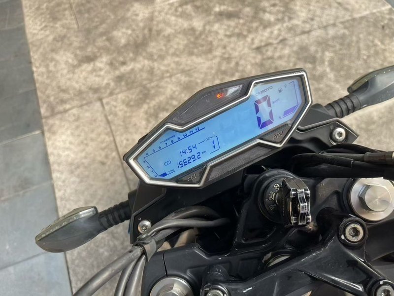 二手春风400NK