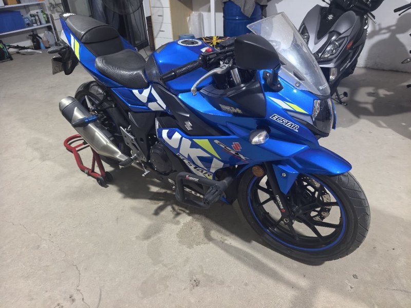 二手豪爵铃木GSX250R