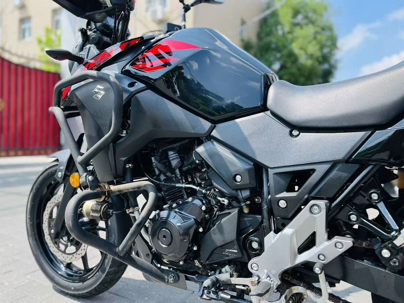 二手豪爵铃木DL250