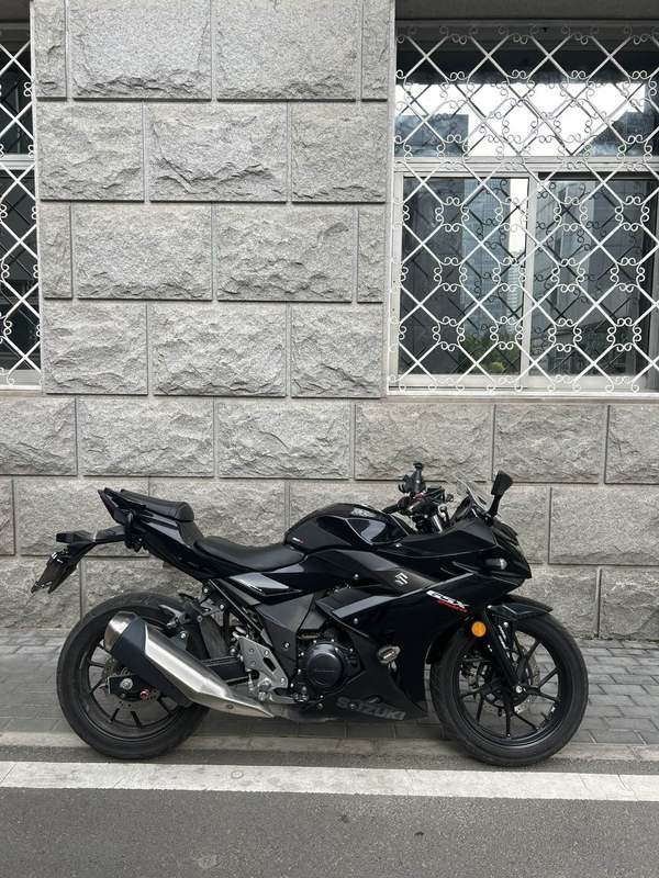 二手豪爵铃木GSX250R
