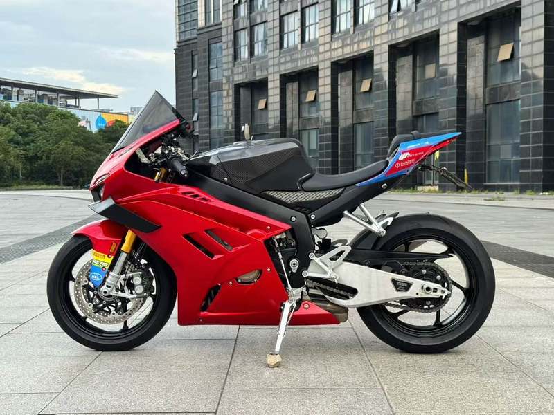 二手张雪机车820RR