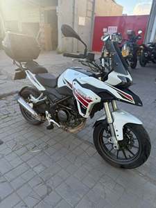 二手贝纳利金鹏 TRK251