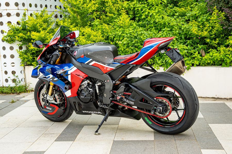 二手本田CBR 1000 RR-R