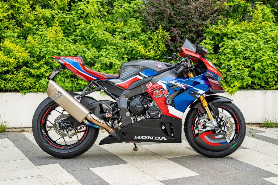 二手本田CBR 1000 RR-R