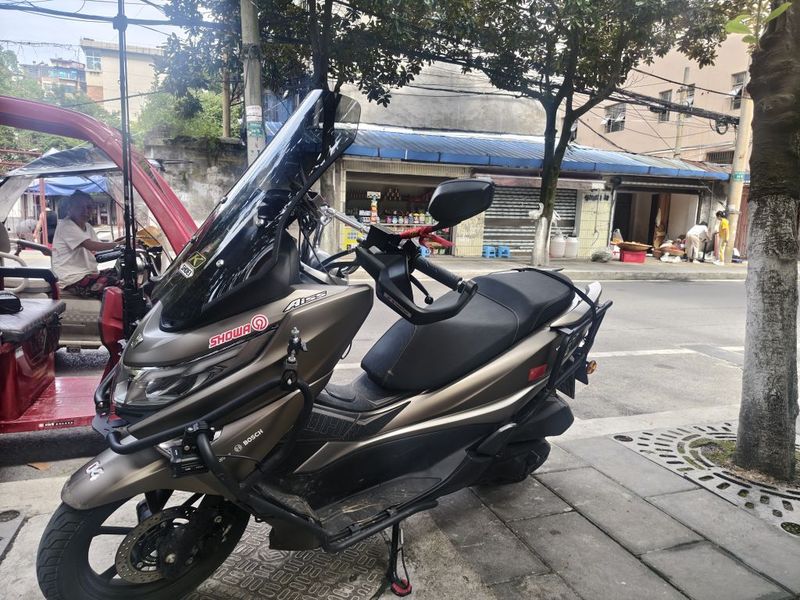 二手豪爵UHR150