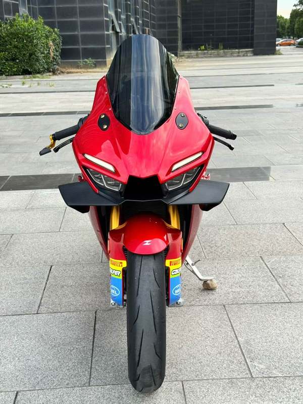 二手张雪机车820RR