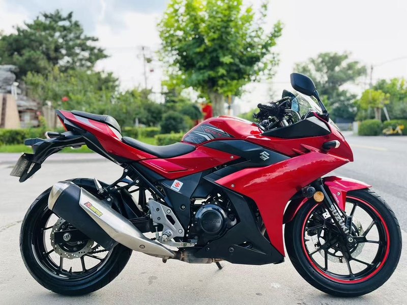 二手豪爵铃木GSX250R
