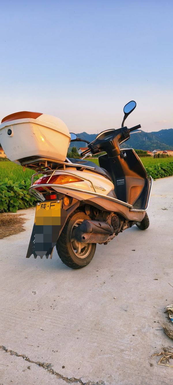 二手五羊本田喜俊WH125T-5