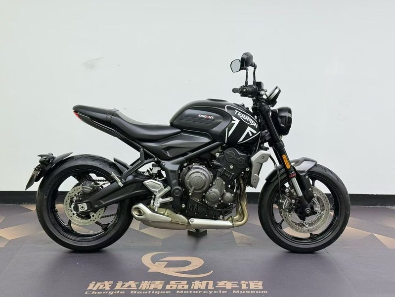 二手凯旋Trident 660