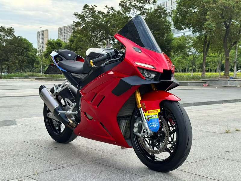 二手张雪机车820RR