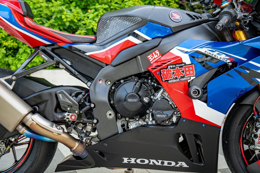 二手本田CBR 1000 RR-R