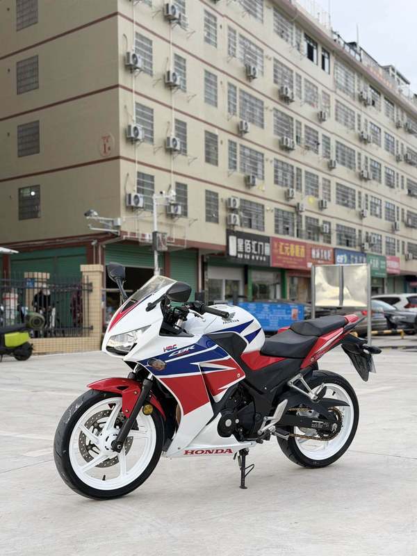 二手本田CBR300R
