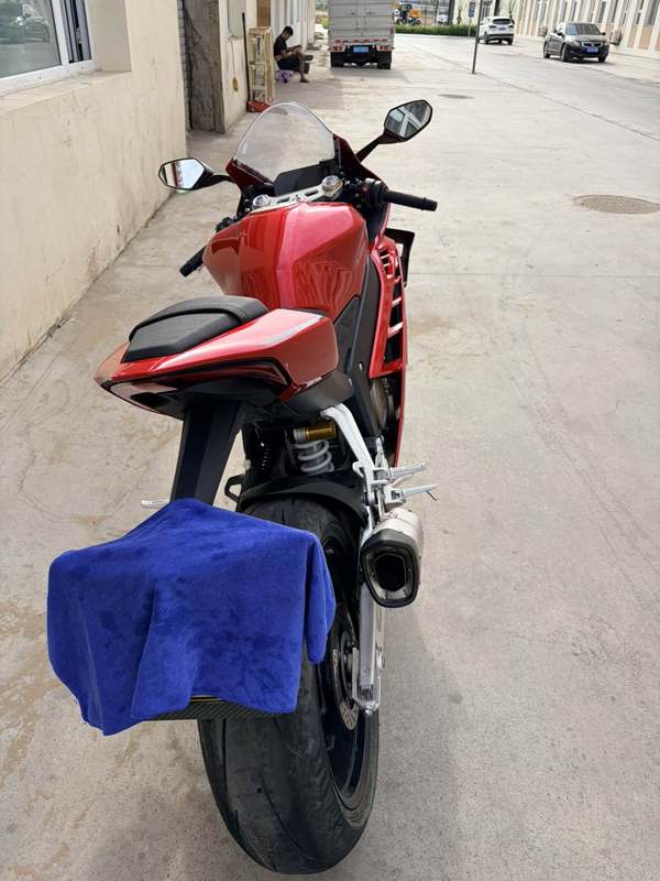 二手张雪机车820RR