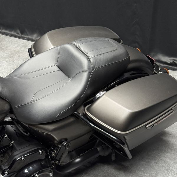 二手哈雷戴维森路王 Road King