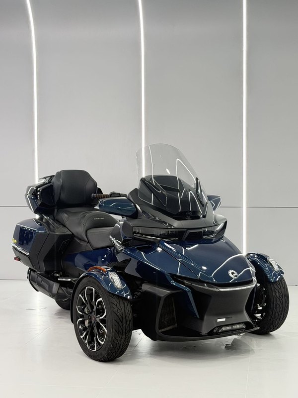 二手庞巴迪Spyder RT