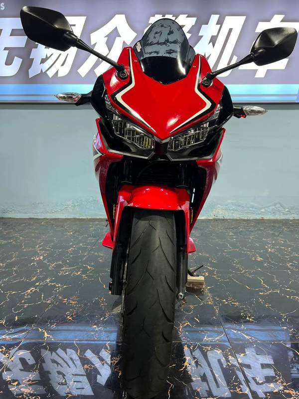 二手本田CBR400R