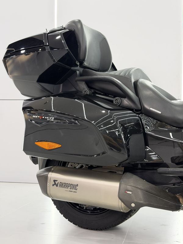 二手庞巴迪Spyder F3 