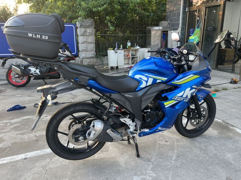 二手济南铃木极客飒 Gixxer 155