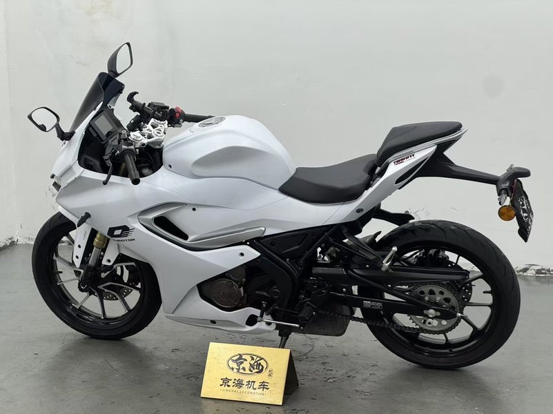 二手QJMOTOR赛250